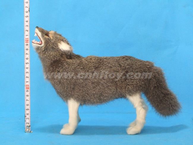 皮毛玩具狼：LA02菏泽恒方皮毛工艺品有限公司