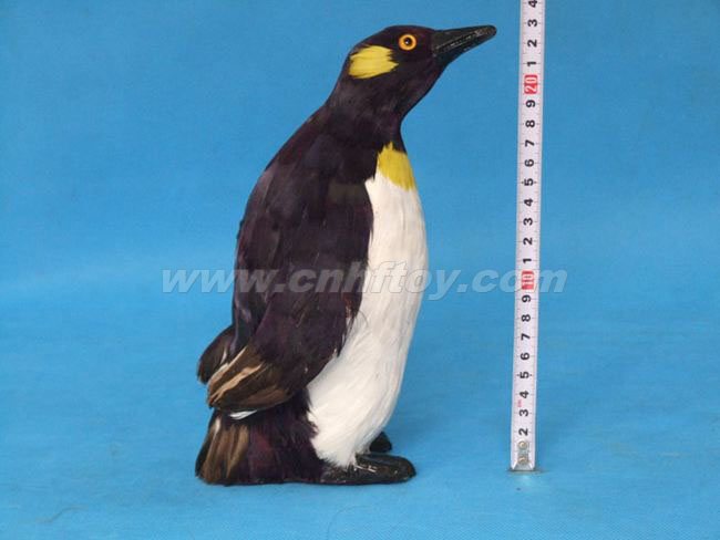 皮毛玩具企鹅：QE01菏泽恒方皮毛工艺品有限公司