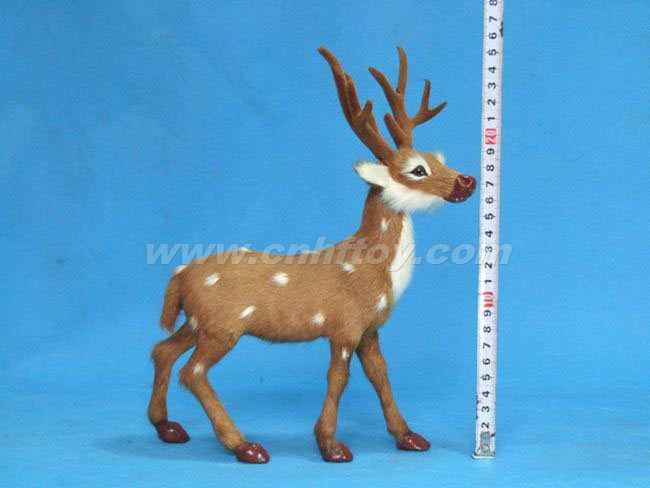 皮毛玩具鹿：L252菏泽恒方皮毛工艺品有限公司
