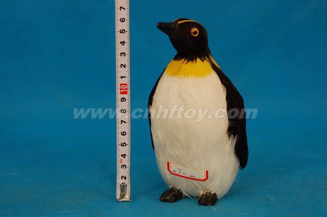 皮毛玩具企鹅：QE011菏泽恒方皮毛工艺品有限公司