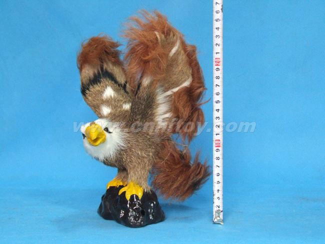 皮毛玩具鹰：YI012菏泽恒方皮毛工艺品有限公司