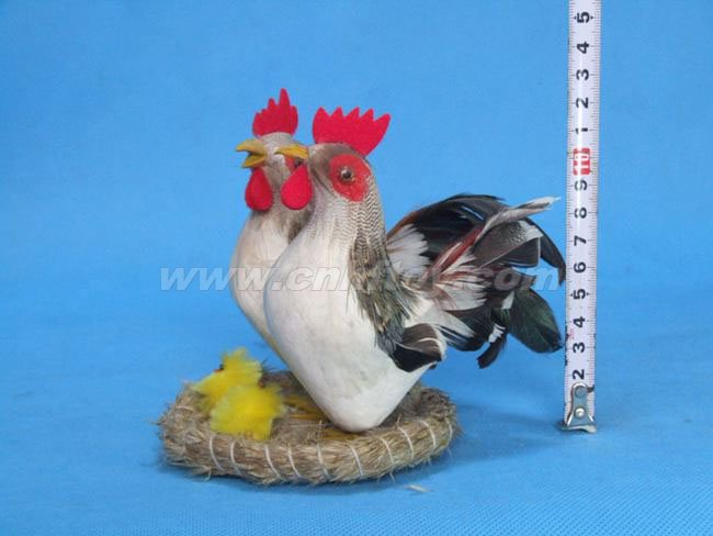 皮毛玩具鸡：J037菏泽恒方皮毛工艺品有限公司