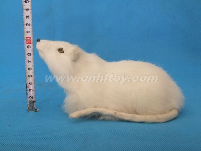 皮毛玩具鼠：LS008菏泽恒方皮毛工艺品有限公司